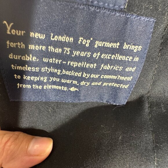 Men's London Fog Classic Water-Resistent Black Trench Coat Size Medium Regular - Picture 6 of 9